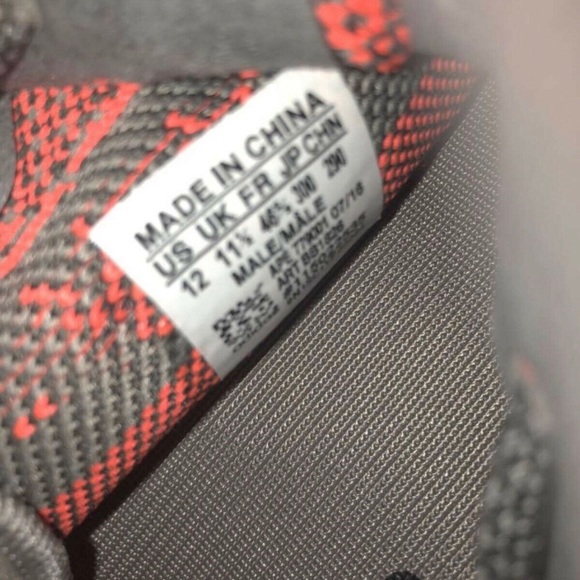 Yeezy Boost 350 V2 Beluga - Picture 3 of 5